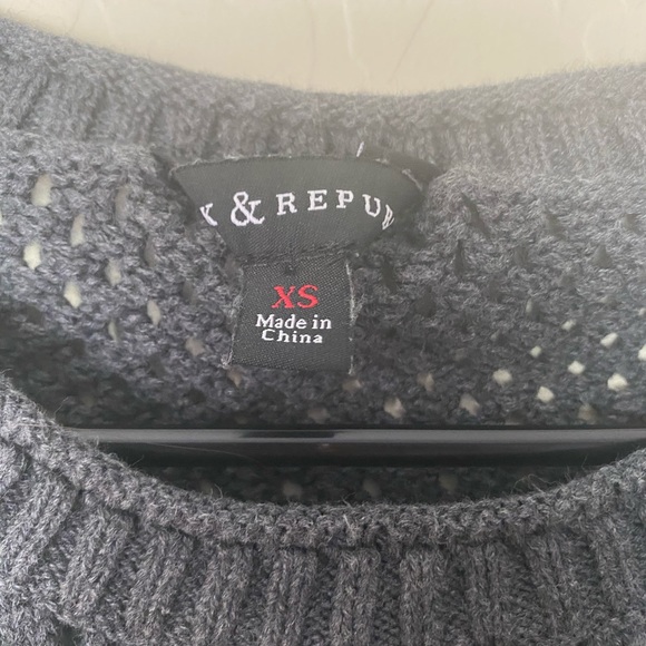 Rock & Republic Open Knit Sweater Gray Size XS - Picture 3 of 5